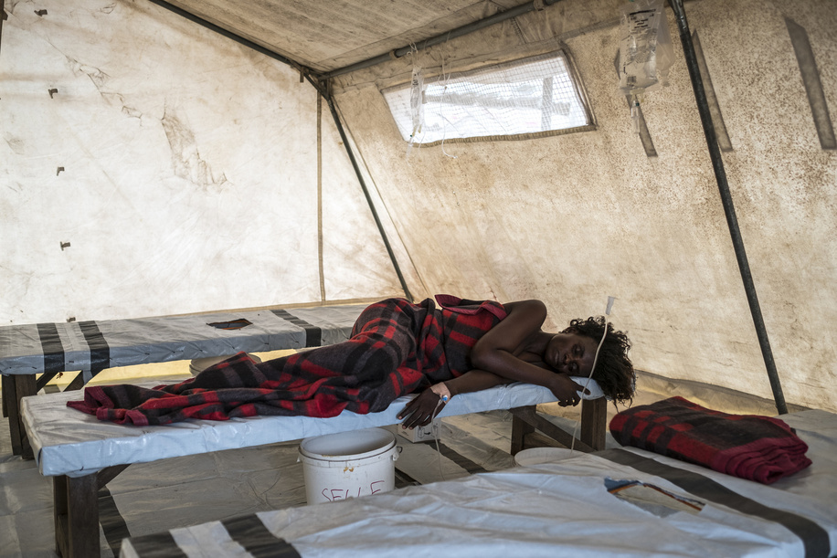 Cholera health facilities in Democratic Republic of the Congo.

A woman suffering from cholera is pictured at the MSF clinic at the slum of Pakajuma in Kinshasa.