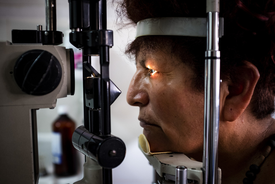 Lima - 21 March, 2018: Clotilde Rojas Villanueva, 59 during an eye fundus examination at Maria Auxiliadora Hospital in LIma. Five years ago she was diagnosed with diabetic retinopathy.