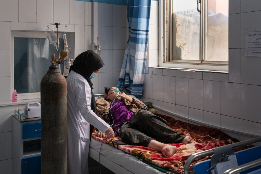 On 24 March 2021 Fazila, a nurse working at Shaidayee Hospital in Herat, Afghanistan, treats a patient, Zarghona, 50. COVAX, the vaccines pillar of the Access to COVID-19 Tools (ACT) Accelerator, is co-led by the Coalition for Epidemic Preparedness Innovations (CEPI), Gavi, the Vaccine Alliance and WHO working in partnership with developed and developing country vaccine manufacturers, UNICEF, the World Bank, and others. It is the only global initiative that is working with governments and manufacturers to ensure COVID-19 vaccines are available worldwide to both higher-income and lower-income countries.