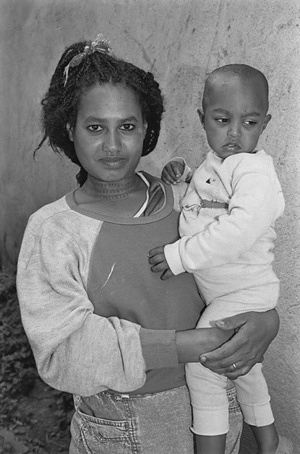 WHO Photo Library - Gallery - Historical collection: Mother and Child  Health in the WHO African region