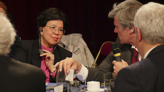 Director-General Dr Margaret Chan attending the launch of the World Health Day 2015 on the theme “food safety”. At this occasion, WHO, the World Organisation for Animal Health (OIE), and the United Nations Food and Agricultural Organisation (FAO) met for a guided tour of the Rungis International Market in France, close to Paris. Title of officials and WHO staff reflects their respective positions at the time the photo was taken.