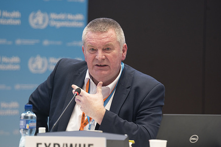 WHO Executive Director of Health Emergencies Programme (HEO) Dr Michael Ryan. Technical briefing by the WHO Secretariat on the “Global COVID-19 situation and way forward” at the 150th Executive Board Meeting, on 24 January 2022. - Title of officials and WHO staff reflects their respective positions at the time the photo was taken.