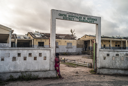 Exterior view of the Reference Hospital in Mananjary on 13 February 2022. The health facility was badly damage by tropical cyclone Batsirai. Since January 2022, multiple extreme weather events have damaged homes and public infrastructure in Madagascar, leaving over 760,000 people without access to health and displacing over 168,000 people. WHO is working with the national health authorities and health partners for a coordinated response effort, including delivering essential medical supplies and medicines and deploying experts in the affected regions. Since January 2022, multiple extreme weather events have damaged homes and public infrastructure in Madagascar, resulted in the death of over 200 people, and left over 650,000 people without access to health care.