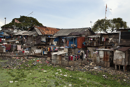 Hidden cities is a joint WHO / UN-HABITAT report about urbanization and global health issues. Photo stories from around the world reflect the hidden realities urban dwellers are facing, and highlight some health inequities. An informal settlement in North Jakarta, Indonesia.