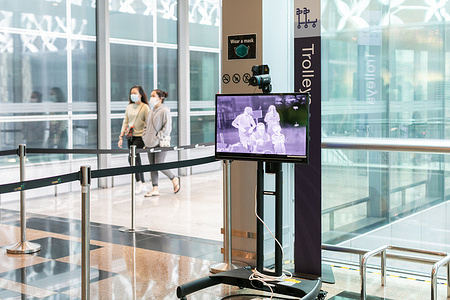 A thermal infrared scanner in operation during the COVID-19 pandemic at the entrance of Singapore’s Changi Airport Terminal 3.